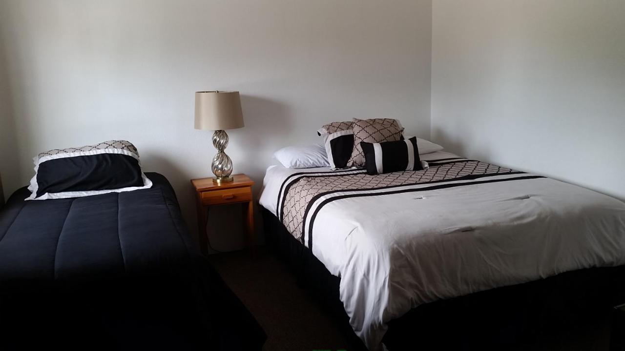 Mystic Valley Inn Custer Bagian luar foto