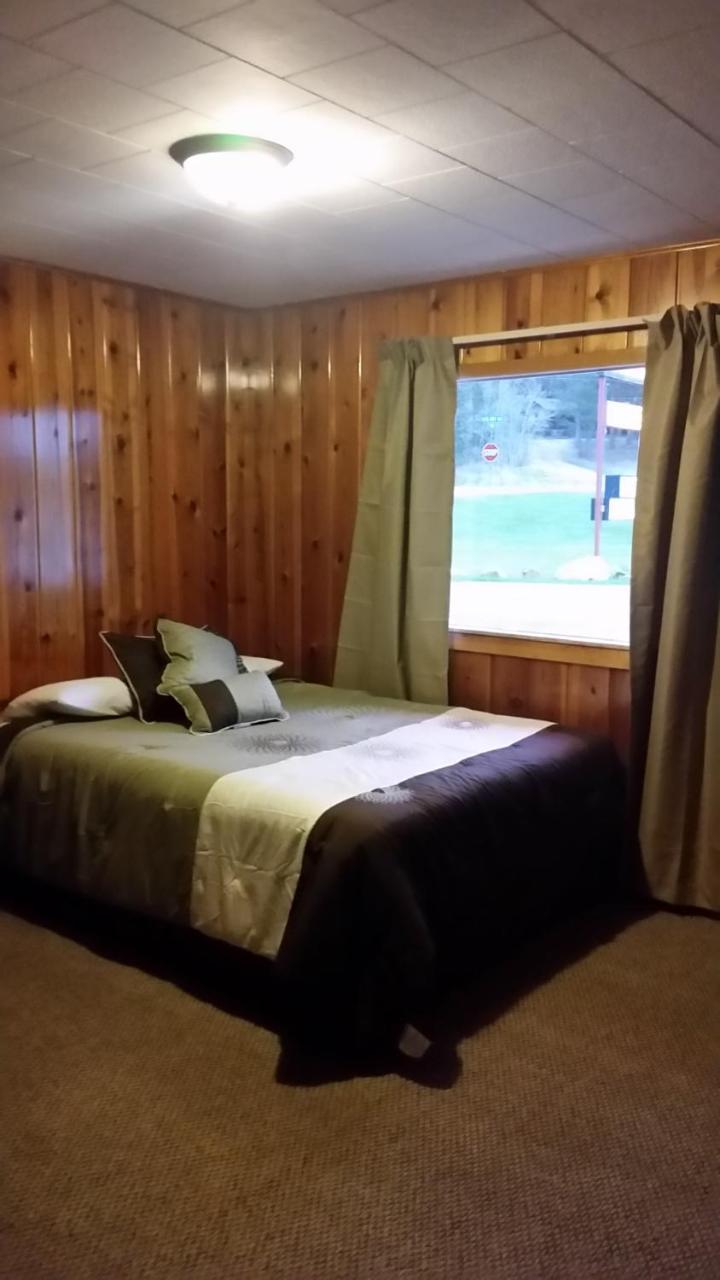 Mystic Valley Inn Custer Bagian luar foto